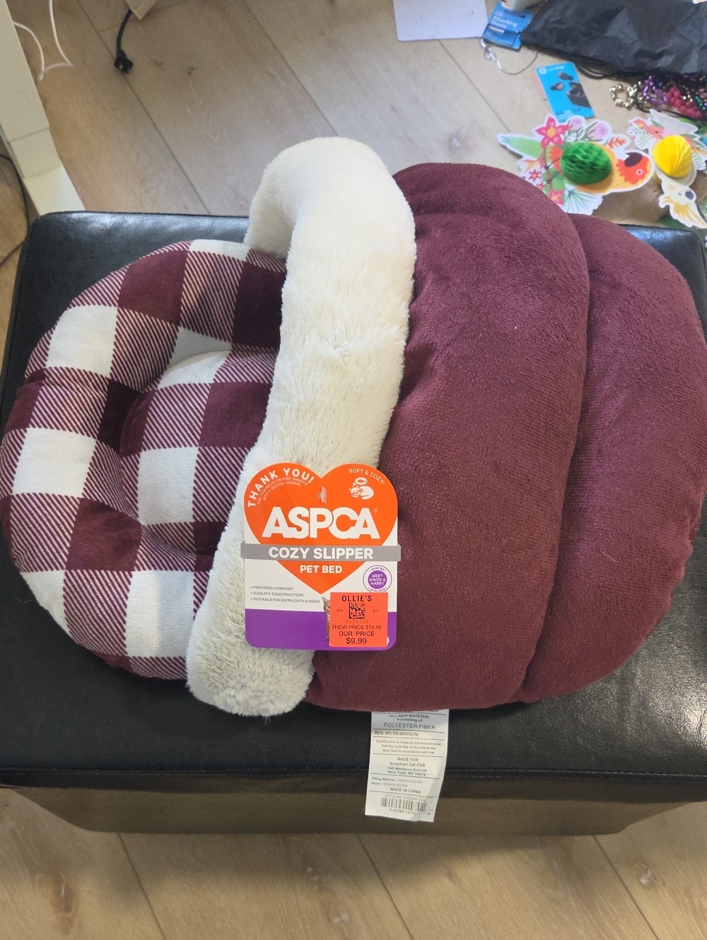 Cozy Slipper Pet Bed in Burgundy & Cream
